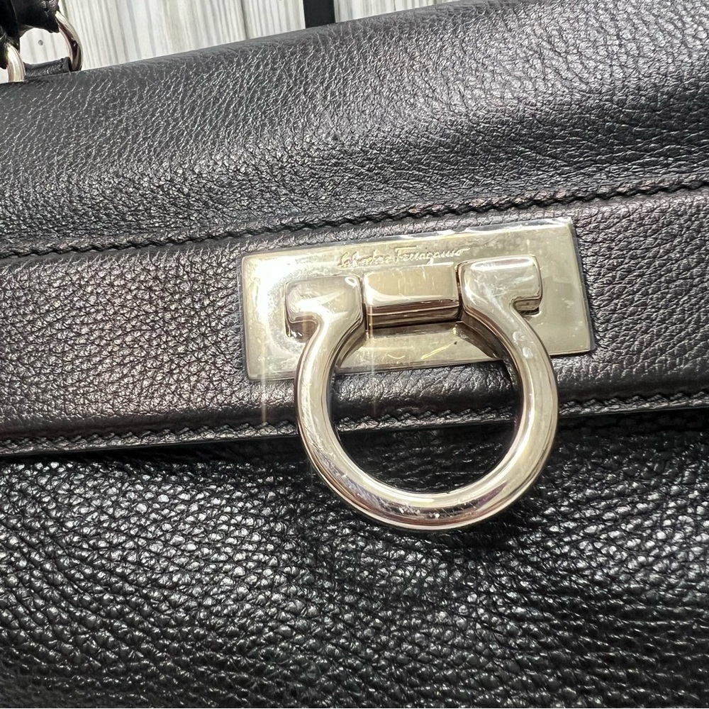 Salvatore Ferragamo Black Pebbled Leather Satchel Tote Bag Top Handle Purse - Picture 2 of 14